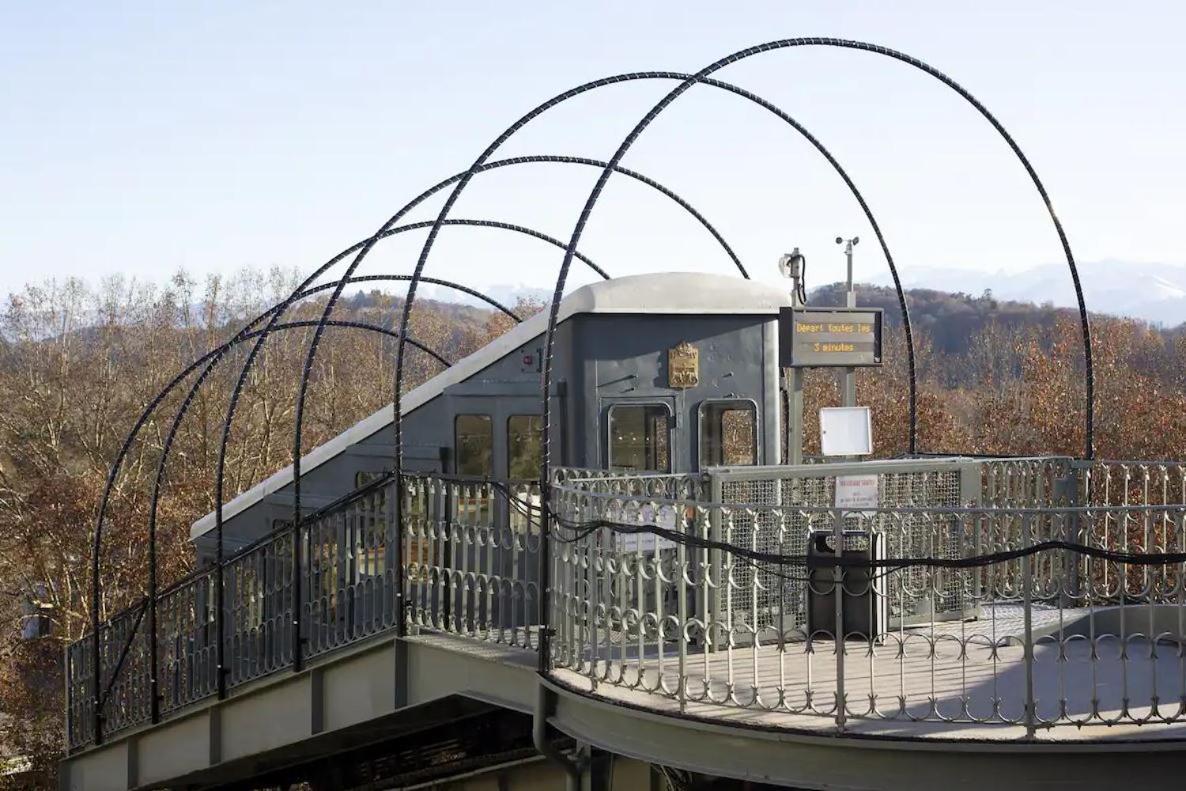 Le Petit Park-Studio-Terrasse- Piscine-Wifi Fibre Lägenhet Pau Exteriör bild